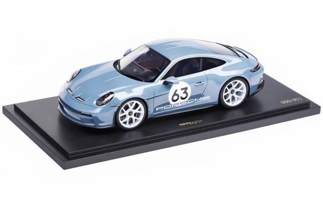 1/18 - 911 S/T (992) : Suncoast Porsche Parts & Accessories